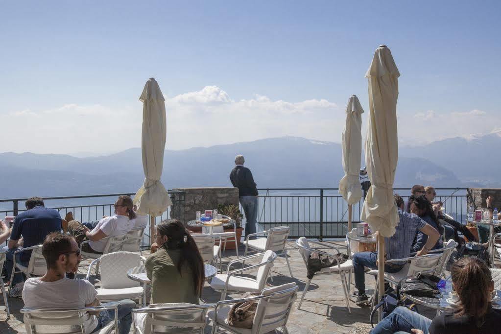 Hotel Funivia Laveno-Mombello Exterior foto